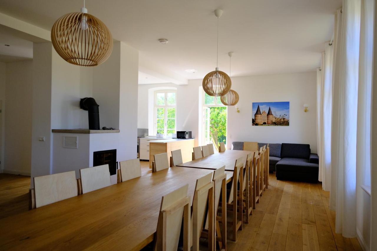 Gutshaus Fewo Luebeck Dassow Extérieur photo