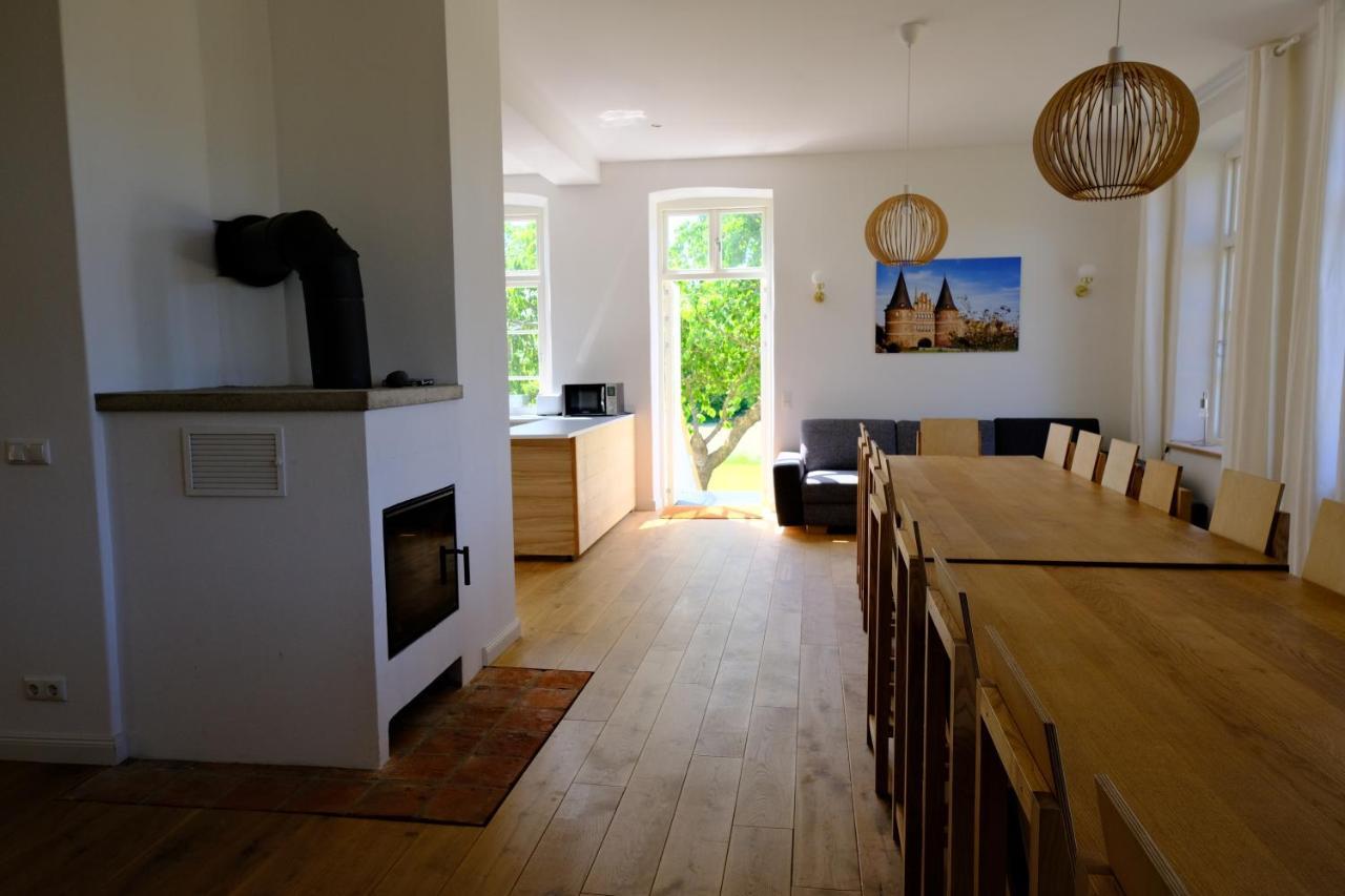 Gutshaus Fewo Luebeck Dassow Extérieur photo